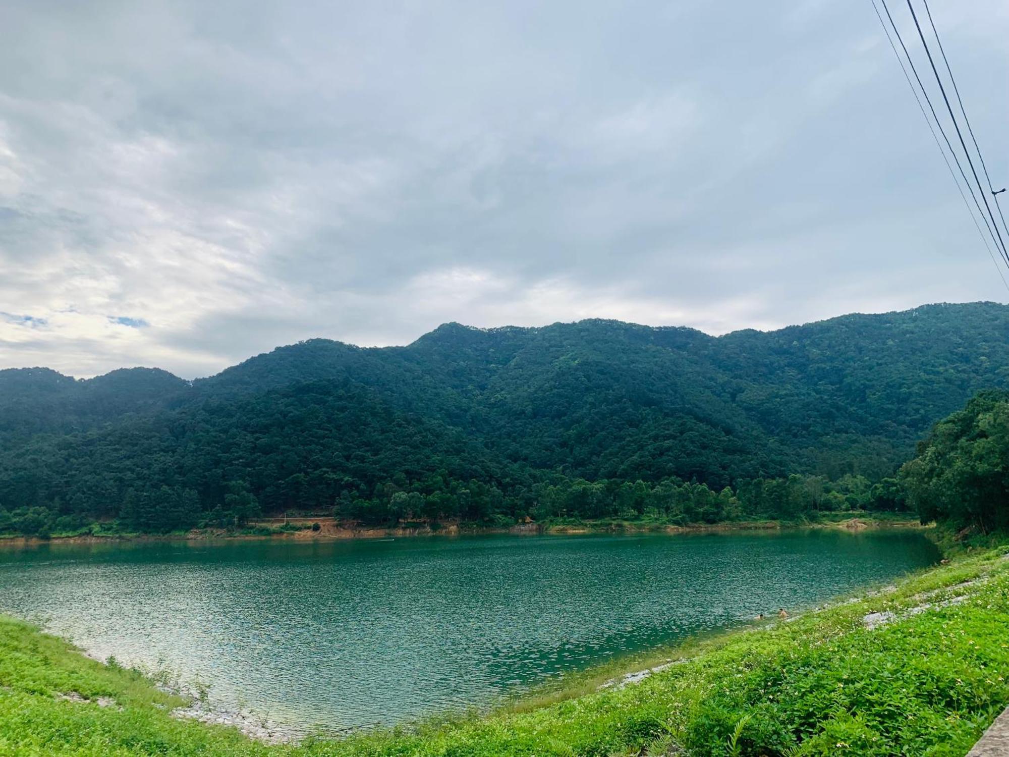 Chu Thien Homestay And Camping Hanoi Buitenkant foto