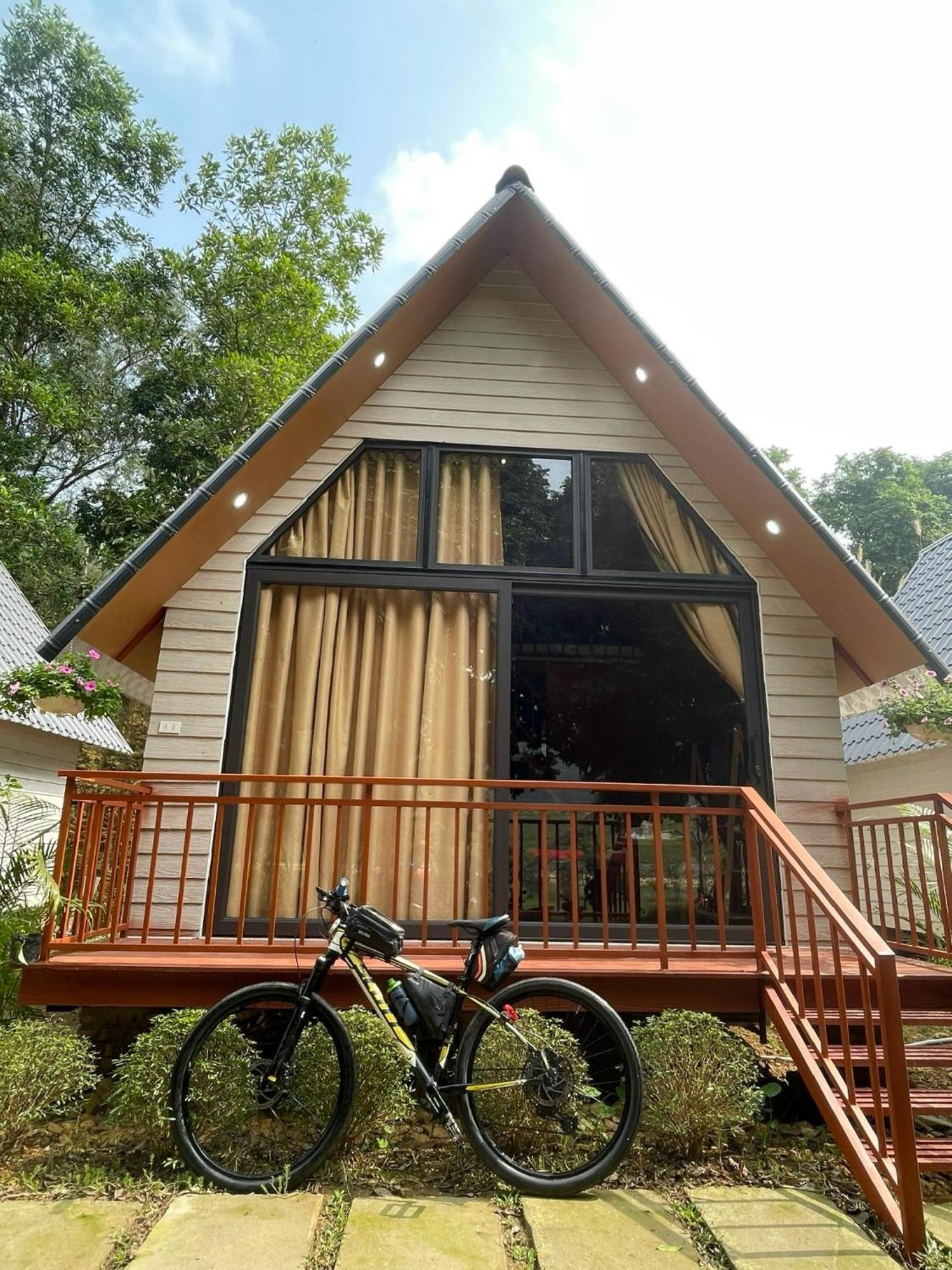 Chu Thien Homestay And Camping Hanoi Buitenkant foto