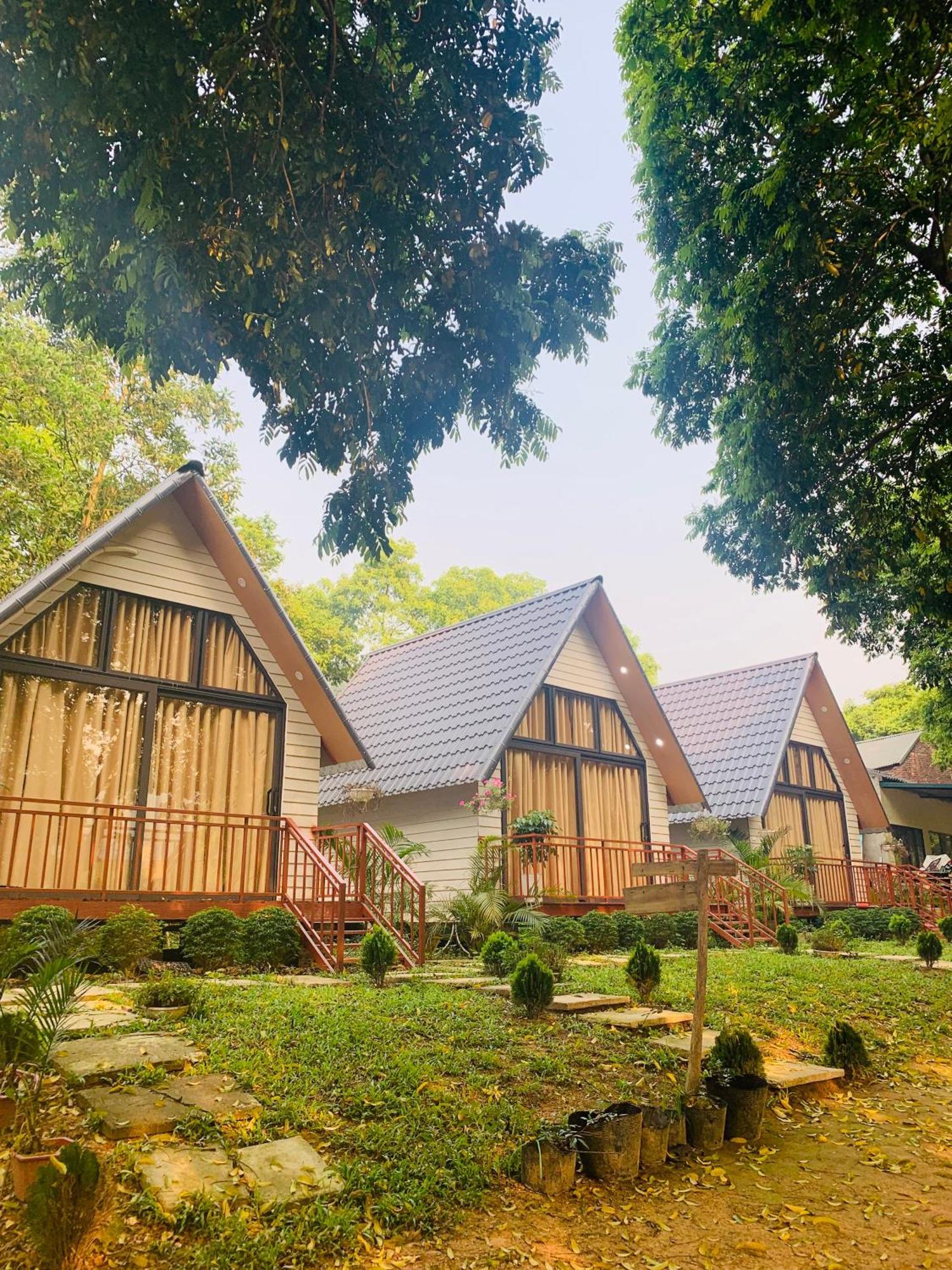 Chu Thien Homestay And Camping Hanoi Buitenkant foto